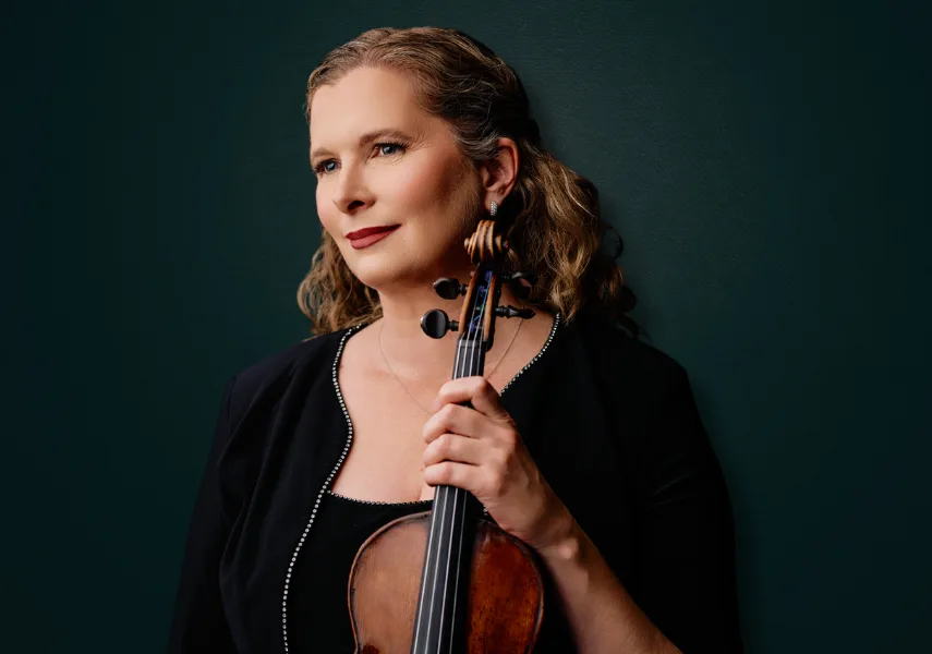 Omaha Symphony Falletta Conducts Gershwin and Strauss — Holland Performing Arts Center